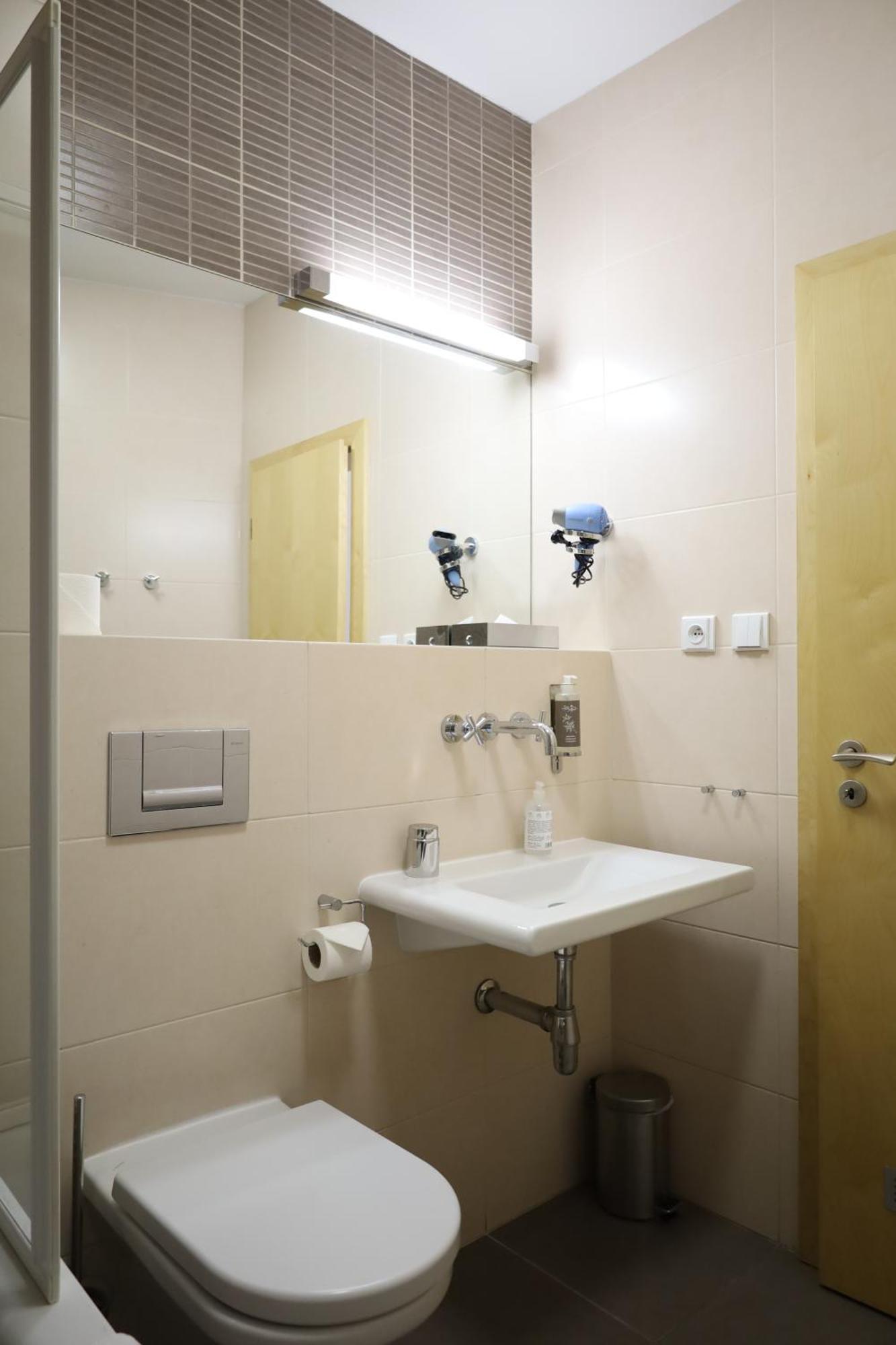 Rezidence Ostrovni Aparthotel Prague Ngoại thất bức ảnh