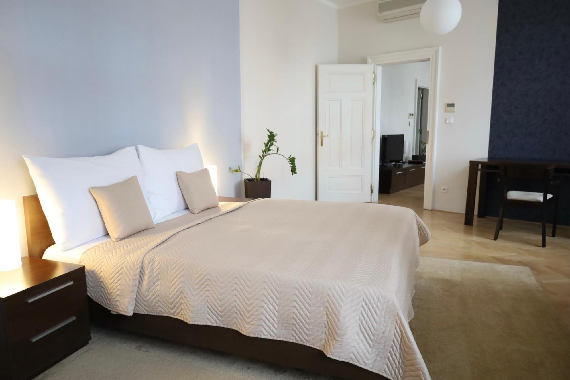 Rezidence Ostrovni Aparthotel Prague Ngoại thất bức ảnh
