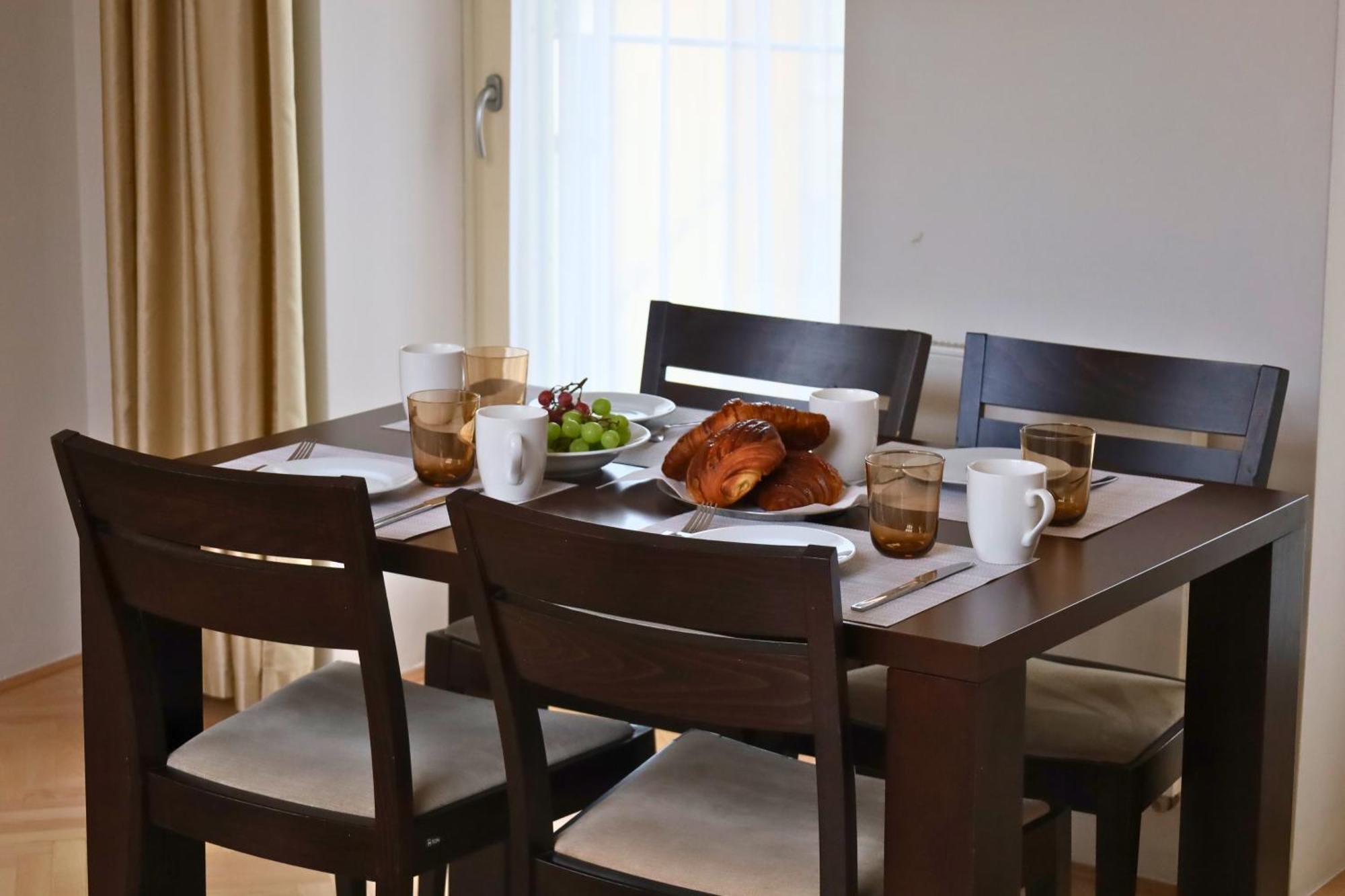 Rezidence Ostrovni Aparthotel Prague Ngoại thất bức ảnh