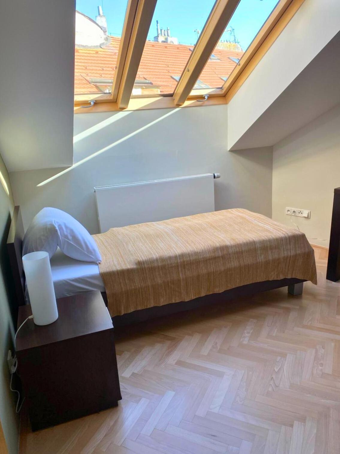 Rezidence Ostrovni Aparthotel Prague Ngoại thất bức ảnh